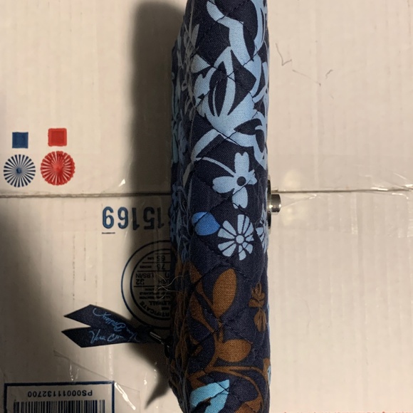 Vera Bradley Floral Wallet (EUC) - Picture 3 of 8